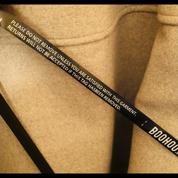 ⭐️⭐️BNWT Boohoo Plus Gray Coat⭐️⭐️ - Picture 5 of 7